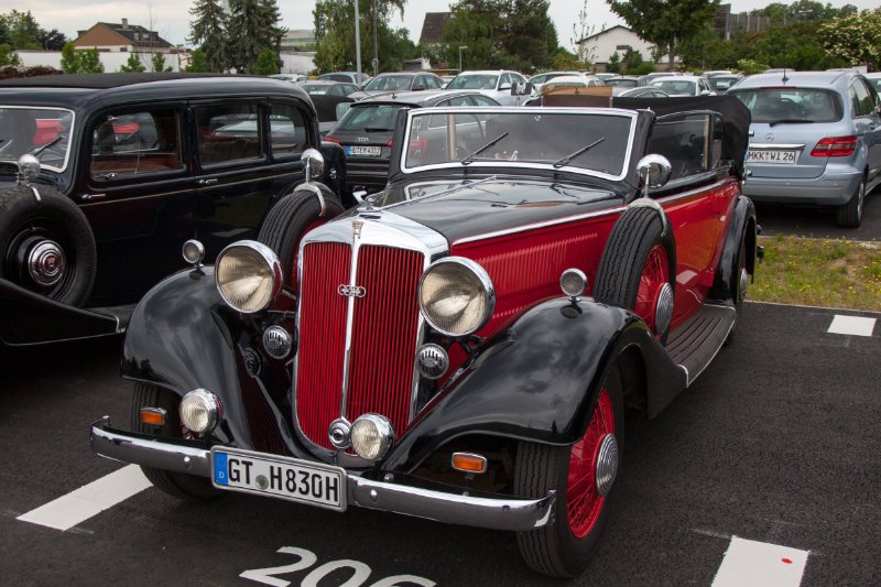 Horch Treffen Hanau 29.05.2015_005.jpg